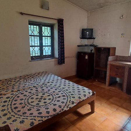 Hill View Guest House 안주나 외부 사진
