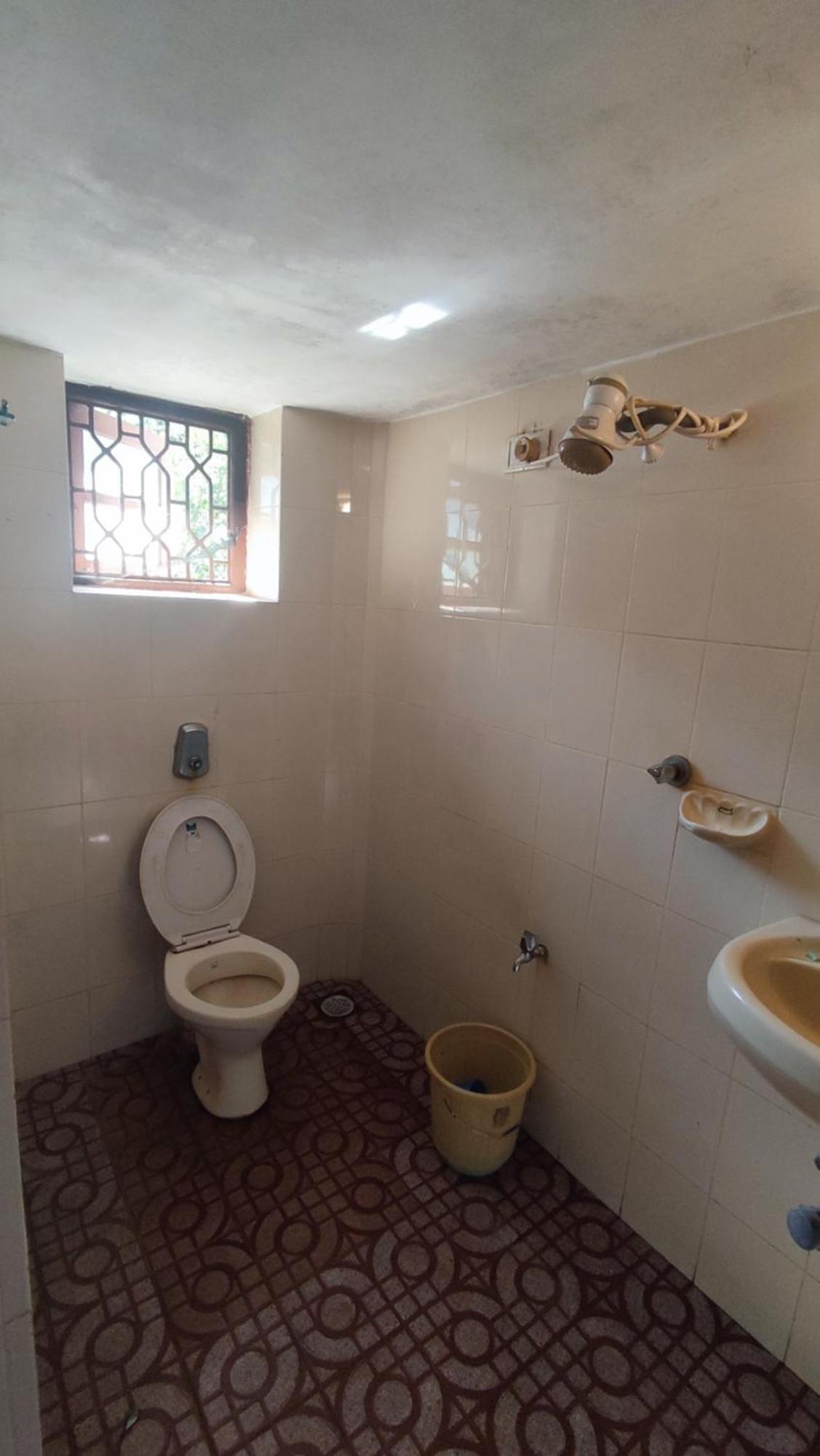 Hill View Guest House 안주나 외부 사진